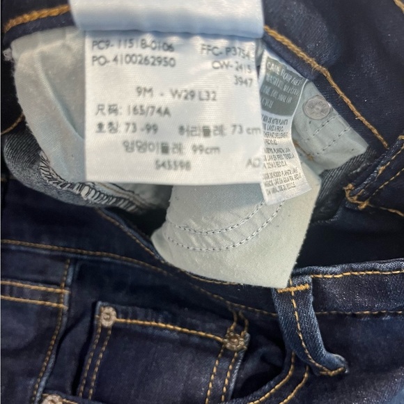 Levi’s 518 Bootcut Jeans - Picture 4 of 6